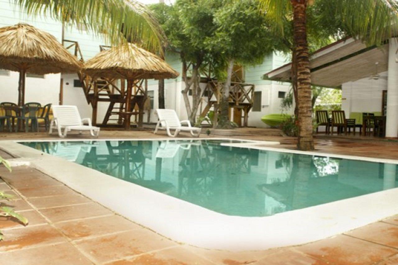 Hotel Los Cobanos Village Lodge エクステリア 写真