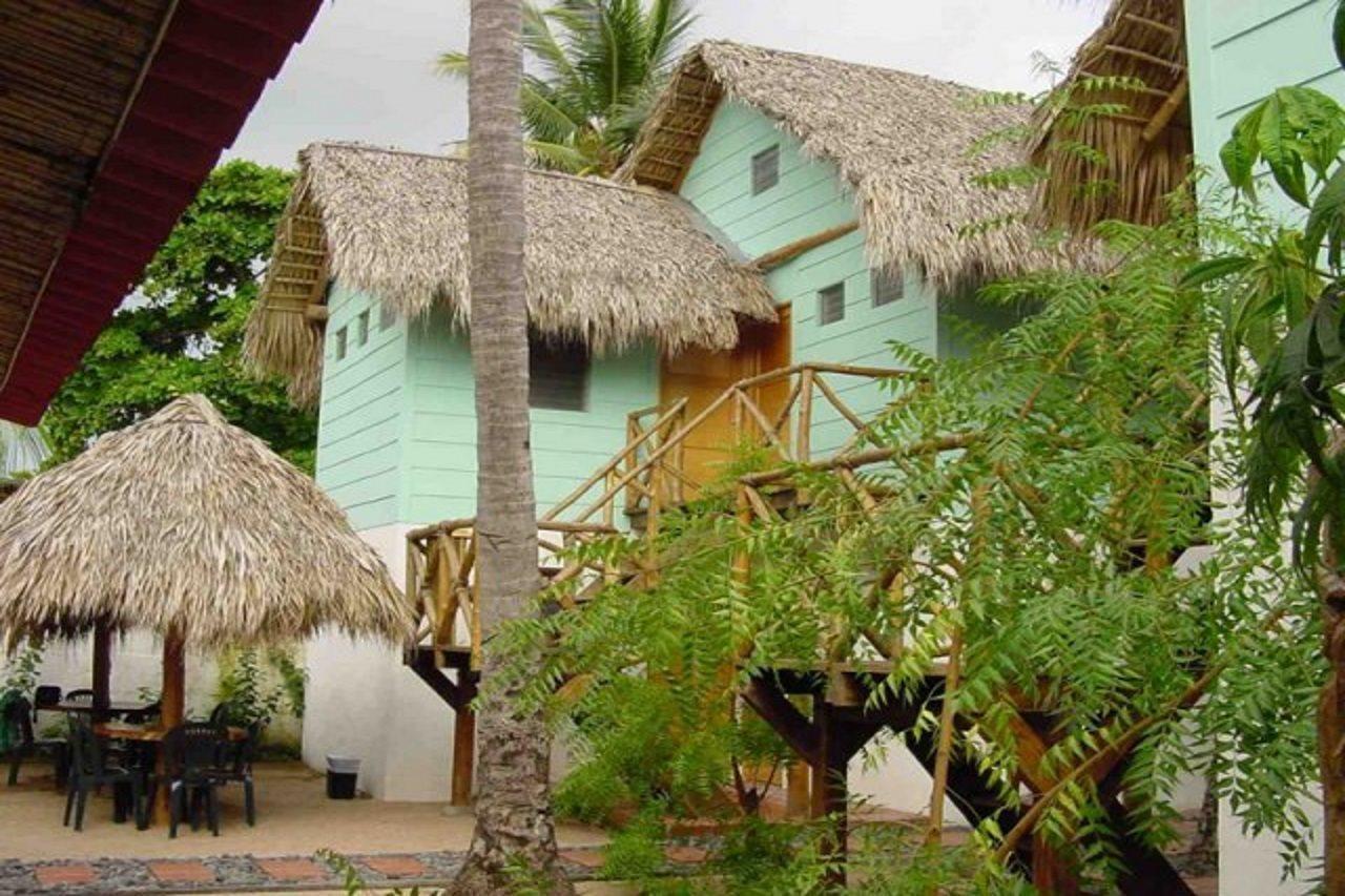 Hotel Los Cobanos Village Lodge エクステリア 写真